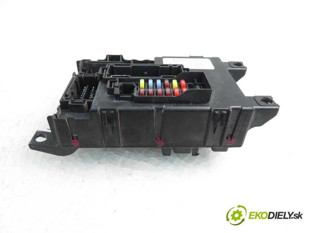 FIAT GRANDE PUNTO (199_) HB 2006 57,00 1.4 - 350 A1.000 1368,00 MODUL BSI 517817570