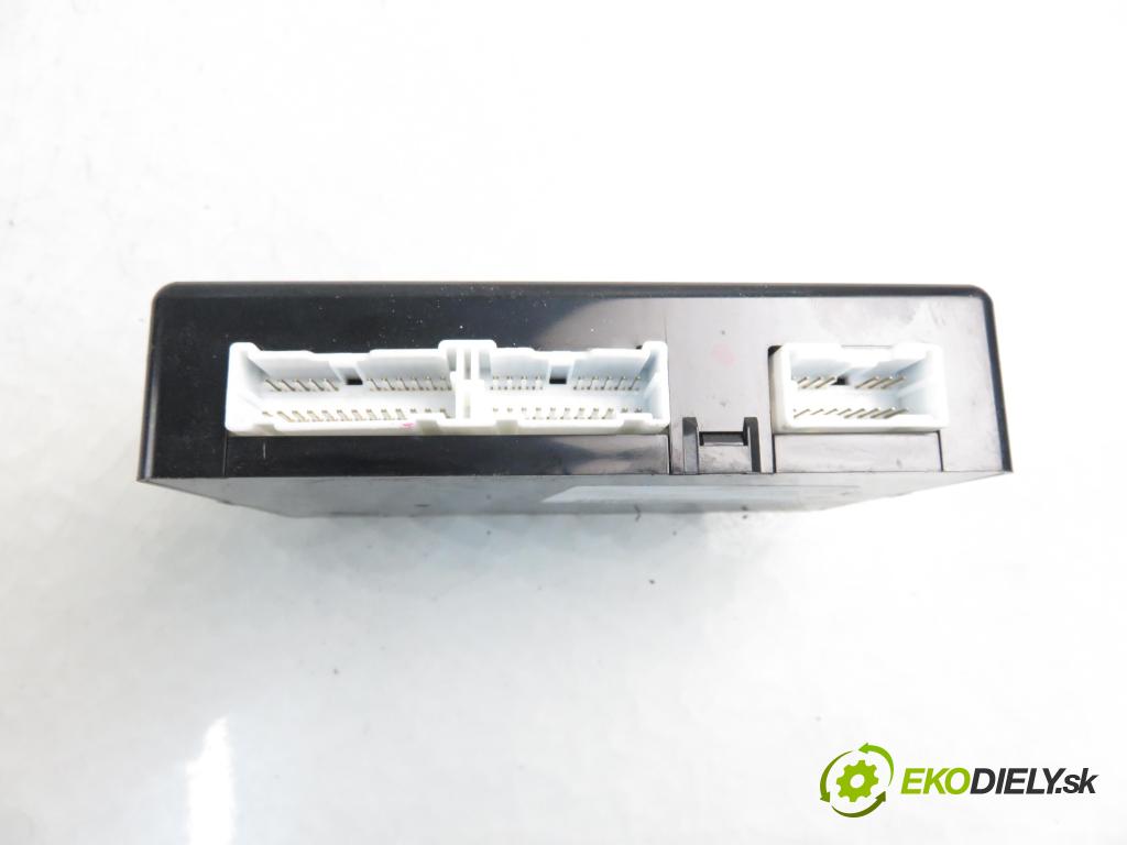 HYUNDAI i20 (PB, PBT) HB 2012 55,00 1.4 CRDi 75 - D4FC 1396,00 MODUL komfortu 954001J113