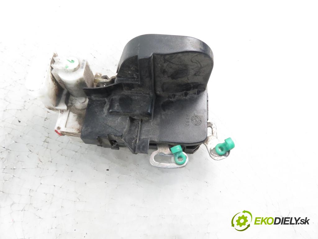 ALFA ROMEO GT (937_) COUPE 2005 121,00 2.0 JTS 165 - 937 A1.000 1970,00 zámok