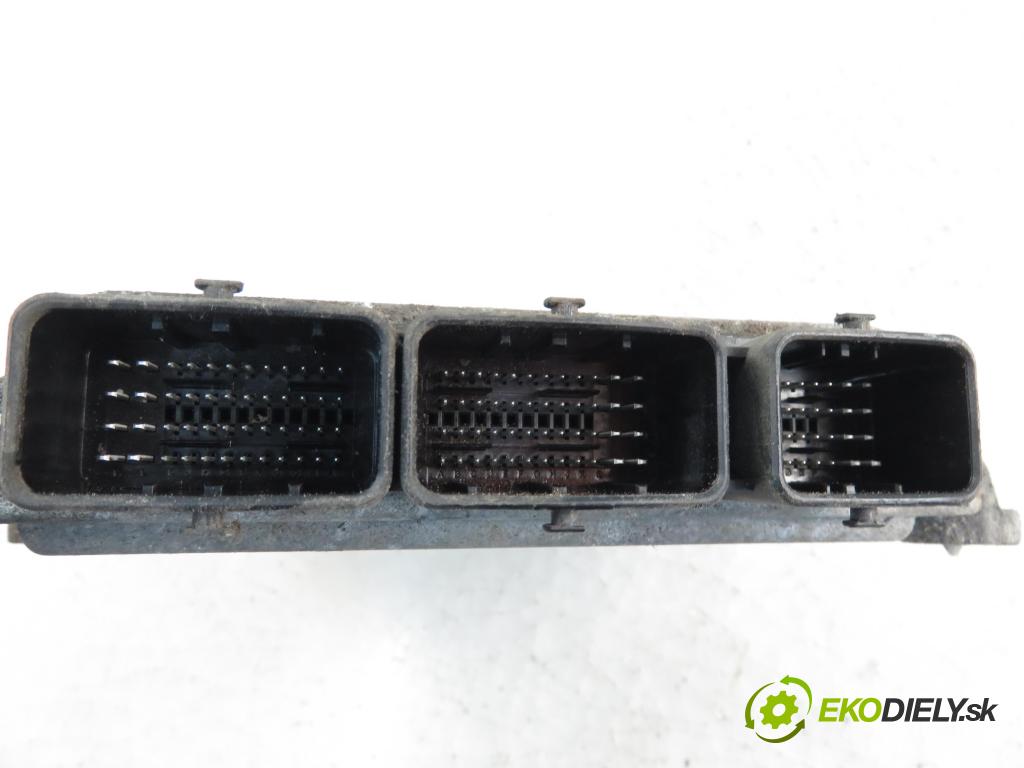FORD FOCUS C-MAX (DM2) MINIVAN 2005 85,00 1.8 TDCi - KKDA 1753,00 Riadiaca jednotka Motor 4M5112A650JK ; 5WS40303JT