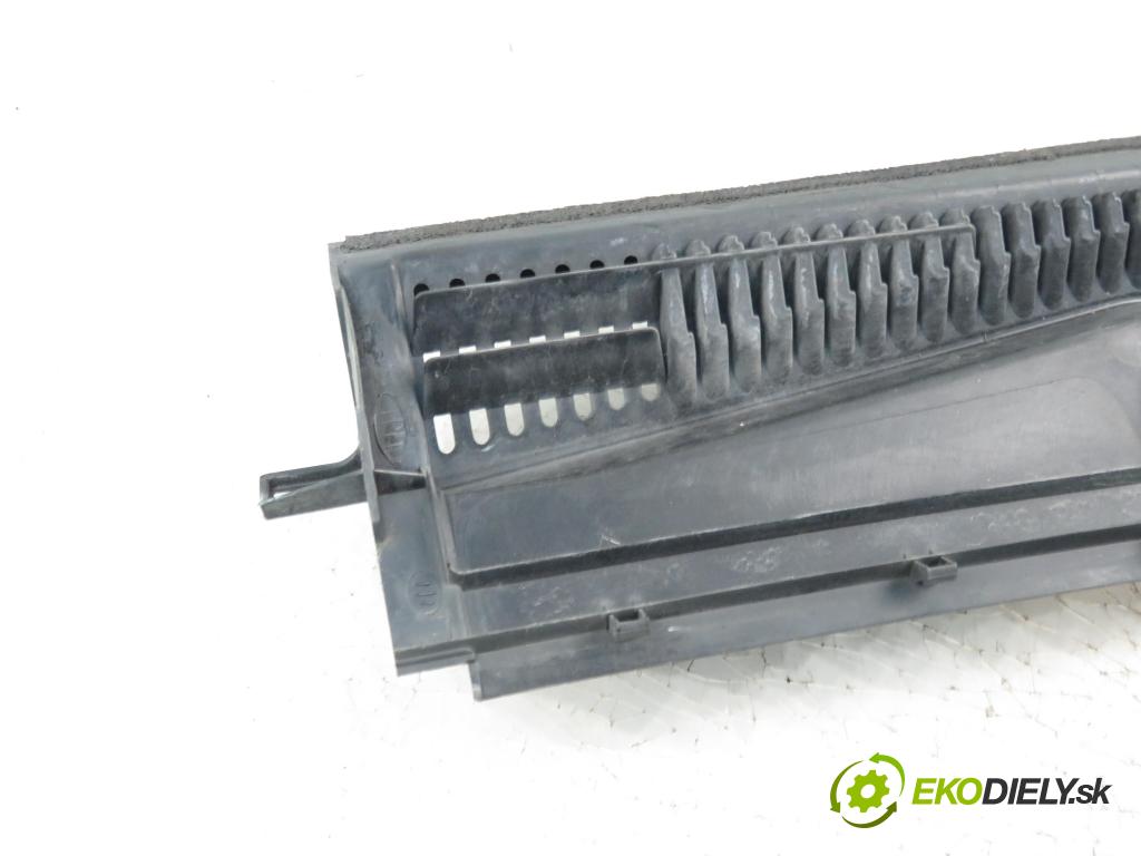 SUZUKI SX4 (EY, GY) CROSSOVER 2007 79,00 1.6 VVT 4x4 (RW 416) 107 - M16A 1586,00 Torpédo, plast pod čelné okno 7234179J1L (Torpéda)