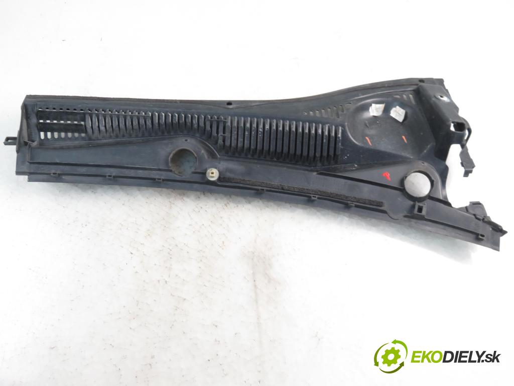 SUZUKI SX4 (EY, GY) CROSSOVER 2007 79,00 1.6 VVT 4x4 (RW 416) 107 - M16A 1586,00 Torpédo, plast pod čelné okno 7234179J1L (Torpéda)