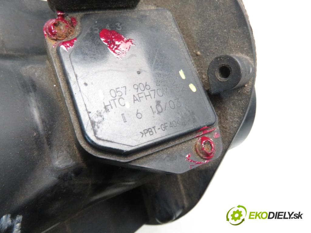 AUDI A8 D3 (4E2, 4E8) SEDAN 2004 202,00 4.0 TDI quattro - ASE 3936,00 váha vzduchu vzduchu 057906461D ; AFH70M32 ; 4605225289