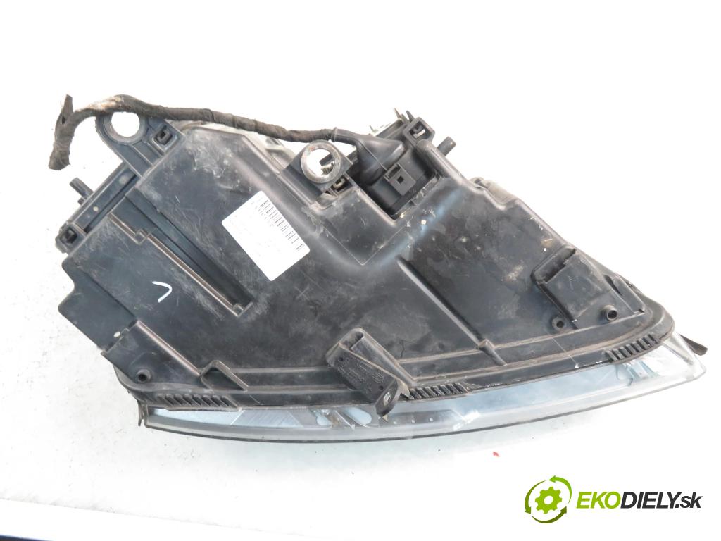AUDI A8 D3 (4E2, 4E8) SEDAN 2004 202,00 4.0 TDI quattro - ASE 3936,00 Svetlo LP