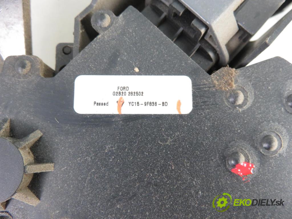 FORD TRANSIT Furgon (FA_ _) FURGON 2000 55,00 2.0 DI (FAE_, FAF_, FAG_) - D3FA 1998,00 Potenciometer plynového pedálu YC159F836BD (Pedále)