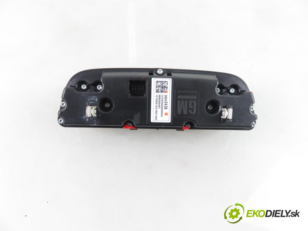 OPEL ASTRA K Sports Tourer KOMBI 2016 81,00 1.6 CDTi - B 16 DTU 1598,00 Panel kúrenia KLIMATIZACE: 39042438