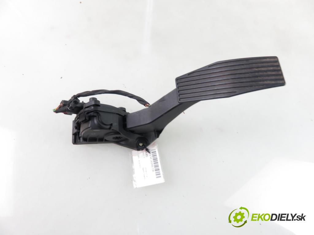 OPEL ASTRA K Sports Tourer KOMBI 2016 81,00 1.6 CDTi - B 16 DTU 1598,00 Potenciometer plynového pedálu 13373776 ; 6PV01155400 (Pedále)