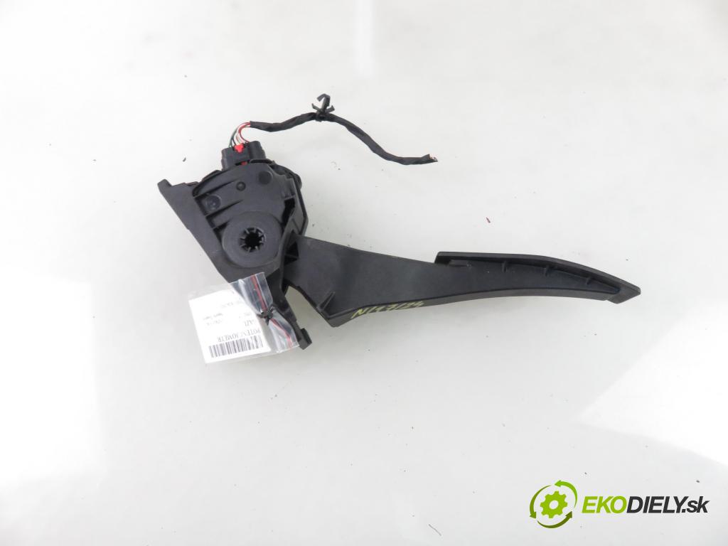 OPEL ASTRA K Sports Tourer KOMBI 2016 81,00 1.6 CDTi - B 16 DTU 1598,00 Potenciometer plynového pedálu 13373776 ; 6PV01155400 (Pedále)