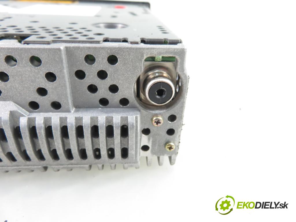 MERCEDES-BENZ KLASA A (W168) HB 2003 75,00 1.6 102 A 160  M 166.960 1598,00 RADIO CD A1708200386