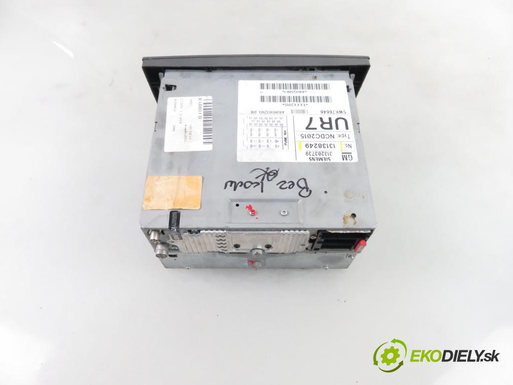 OPEL VECTRA C Kombi (Z02) KOMBI 2004 92,00 2.2 DTI - Y 22 DTR 2172,00 RADIO CD 13138249