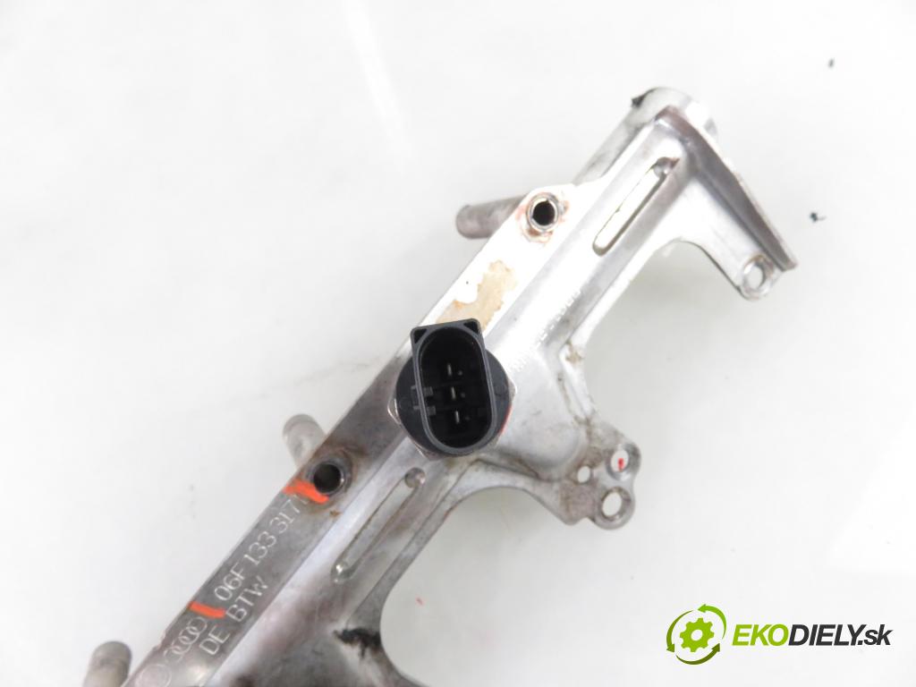 AUDI A4 (8EC, B7) SEDAN 2006 147,00 2.0 TFSI quattro - BPG 1984,00 Lišta vstrekovacia 06F133317L ; 06H906053A (Vstrekovacie lišty)