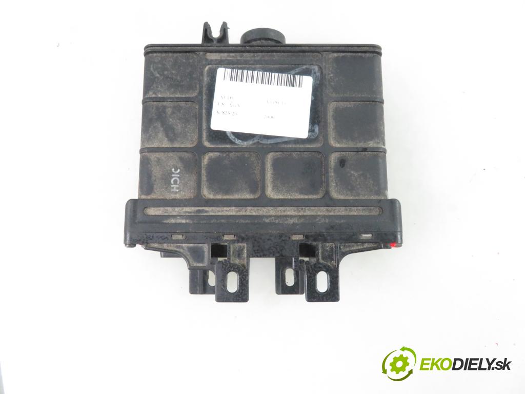 AUDI A3 (8L1) HB 2000 92,00 1.8 - AGN 1781,00 Riadiaca jednotka prevodovky 01M927733ER ; 5WK33374