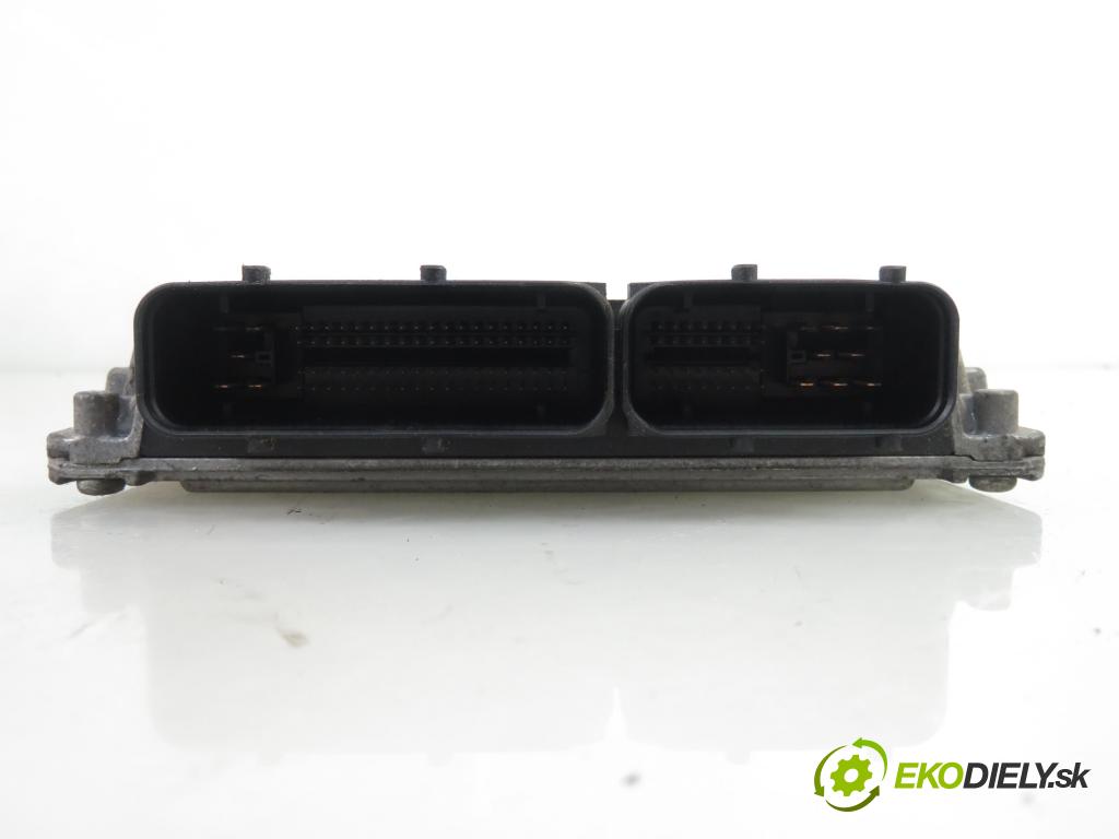 SKODA FABIA I (6Y2) HB 2001 44,00 1.4 MPi 60 - AZE 1397,00 Riadiaca jednotka Motor 047906033D ; 5WP4420109