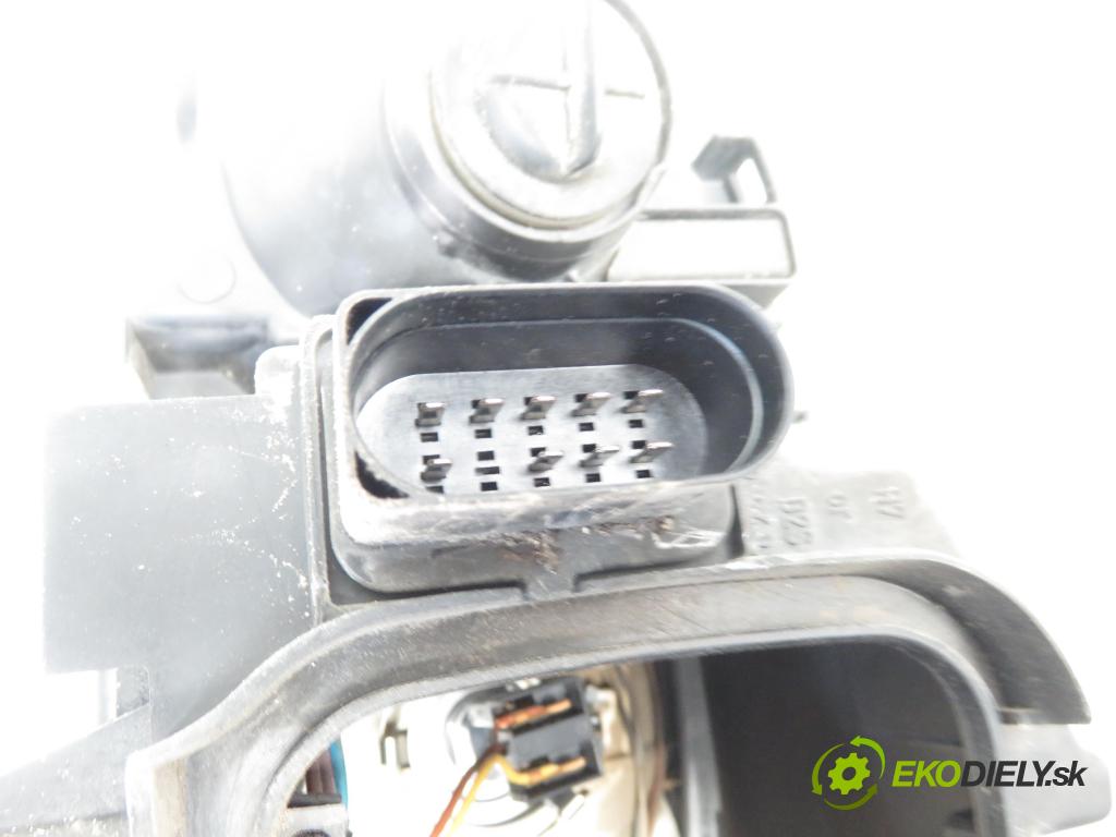 AUDI A3 (8P1) HB 2005 103,00 2.0 TDI PD 16V 140 1968,00 Svetlo LP 0301206201 ; 8P0941003A