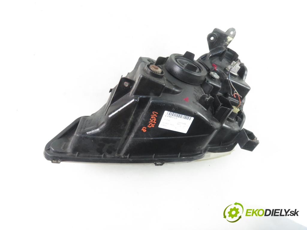 SUZUKI LIANA (ER, RH_) SEDAN 2002 108,00 2.0 - J20A 1995,00 Svetlo PP 10032662 ; 10032663