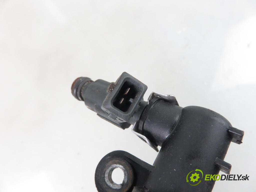 OPEL AGILA (A) (H00) HB 2003 55,00 1.2 16V - Z 12 XE 1199,00 Lišta vstrekovacia 0280151076 ; 0280155965 (Vstrekovacie lišty)