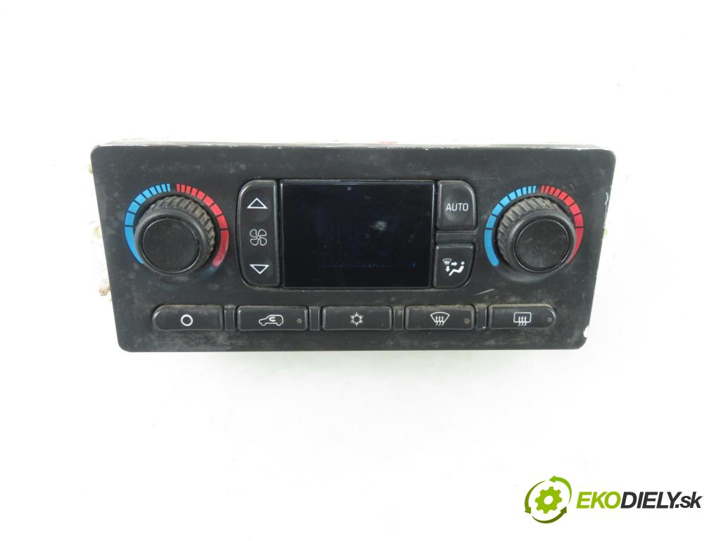 HUMMER HUMMER H2 SUV 2006 249,00 6.0 AWD - LQ4 5967,00 Panel kúrenia KLIMATRONIK 15832311