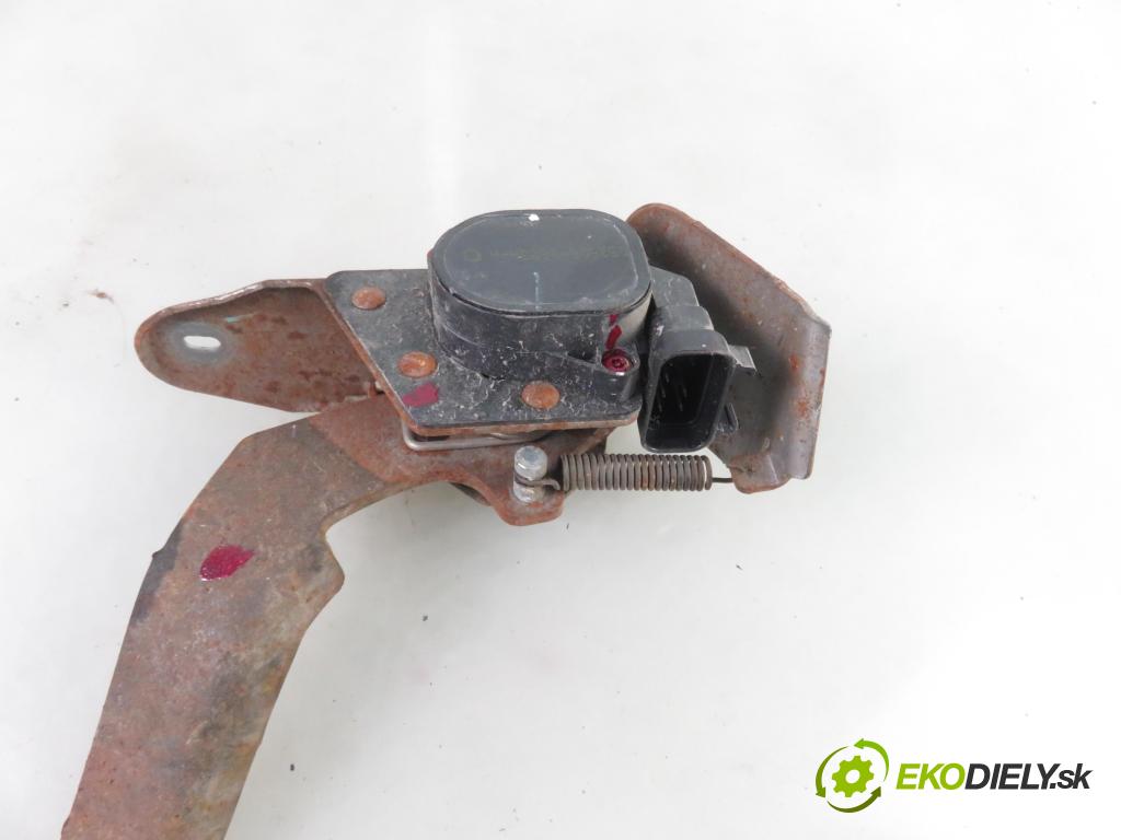 HUMMER HUMMER H2 SUV 2006 249,00 6.0 AWD - LQ4 5967,00 Potenciometer plynového pedálu  (Pedále)