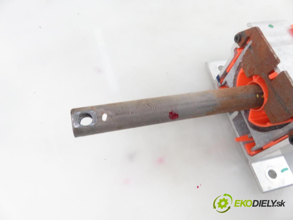 HUMMER HUMMER H2 SUV 2006 249,00 6.0 AWD - LQ4 5967,00 Hriadeľ, tyč volantu 10369080 ; 26116074 (Tyče riadenia (volantu))