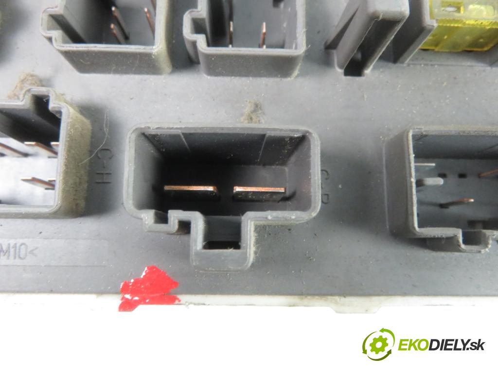 FORD FOCUS (DAW, DBW) HB 2004 74,00 1.6 16V - FYDD 1596,00 MODUL BSI 518783402 ; 2M5T14A073BE