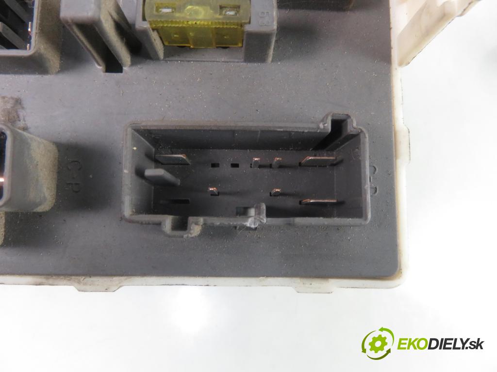 FORD FOCUS (DAW, DBW) HB 2004 74,00 1.6 16V - FYDD 1596,00 MODUL BSI 518783402 ; 2M5T14A073BE