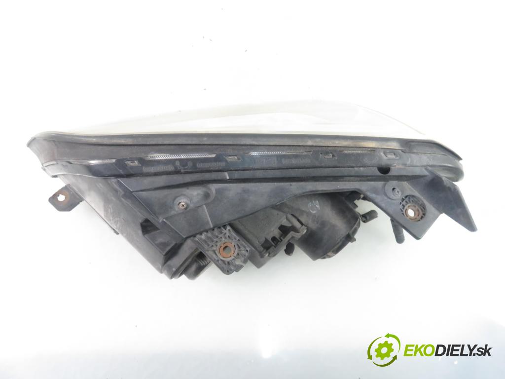 CHEVROLET CAPTIVA (C100, C140) SUV 2007 110,00 2.0 D 4WD 1991,00 Svetlo PP