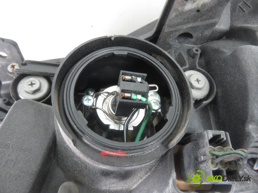 CHEVROLET CAPTIVA (C100, C140) SUV 2007 110,00 2.0 D 4WD 1991,00 Svetlo PP