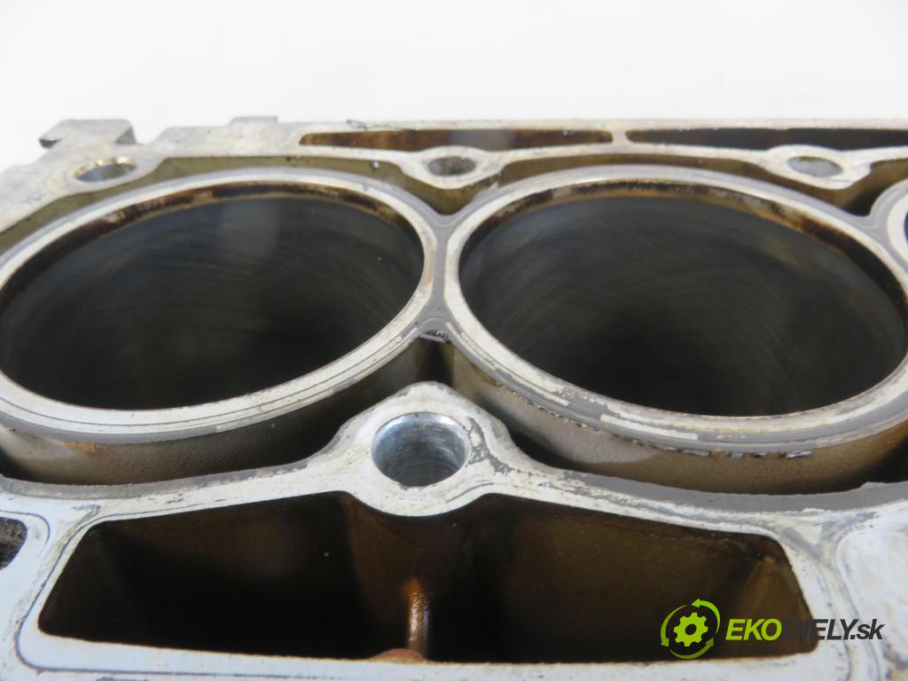 PEUGEOT 407 SW (6E_) KOMBI 2004 116,00 2.2 - 3FZ (EW12J4) 2230,00 blok Motor 3FZ (Blok motora)