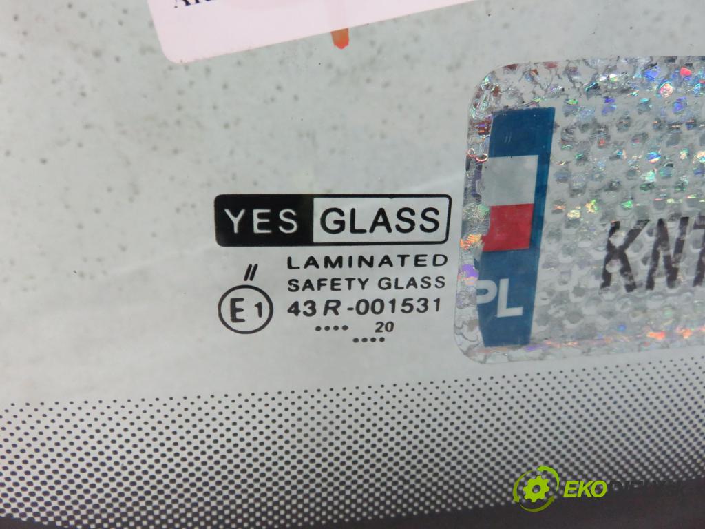 VW PASSAT B6 (3C2) SEDAN 2005 77,00 1.9 TDI PD 105 - BKC 1896,00 okno PŘEDNÍ 