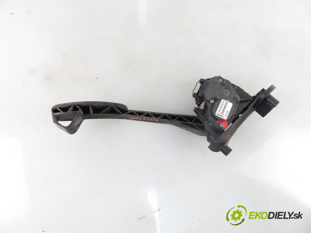 VOLVO S60 I (384) SEDAN 2002 103,00 2.4 140 - B 5244 S2 2435,00 Potenciometer plynového pedálu 30636004 (Pedále)