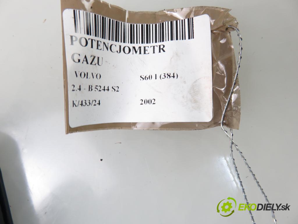 VOLVO S60 I (384) SEDAN 2002 103,00 2.4 140 - B 5244 S2 2435,00 Potenciometer plynového pedálu 30636004 (Pedále)