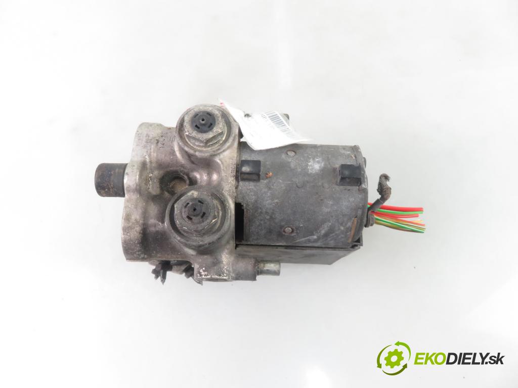 MERCEDES-BENZ Sedan (W124) SEDAN 1989 87,00 200 E (124.021) - M 102.963 1996,00 Pumpa ABS 0265200043 (Pumpy ABS)