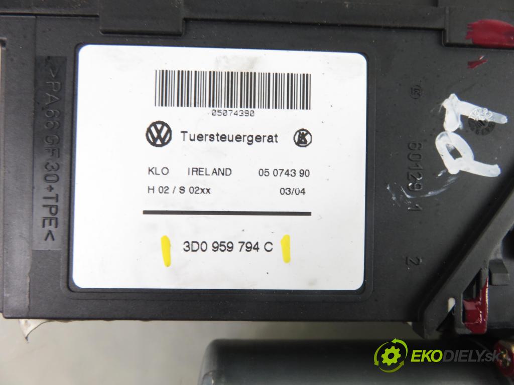 VW TOUAREG (7LA, 7L6, 7L7) SUV 2003 230,00 5.0 V10 TDI PD 313 - AYH 4921,00 Motorček sťahovania okien pravé zadné 3D0959794C
