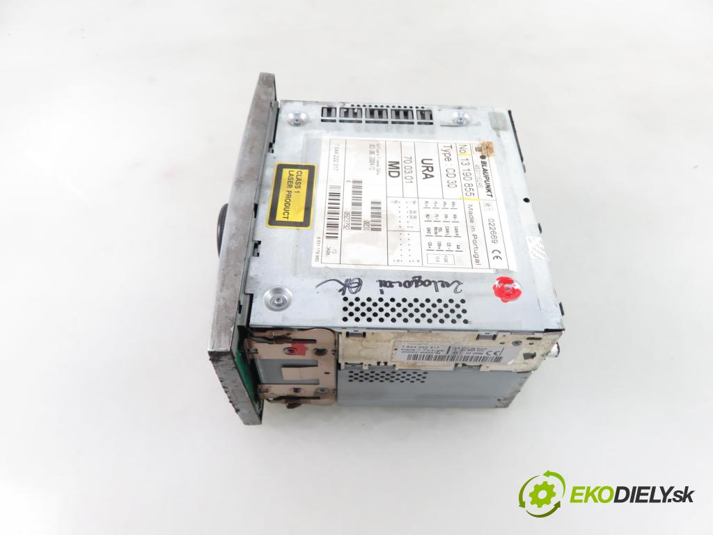 OPEL MERIVA A nadwozie wielkoprzestrzenne (MPV) (X03) MINIVAN 2004 55,00 1.7 DTI 75 - Y 17 DT 1686,00 RADIO CD 13190855