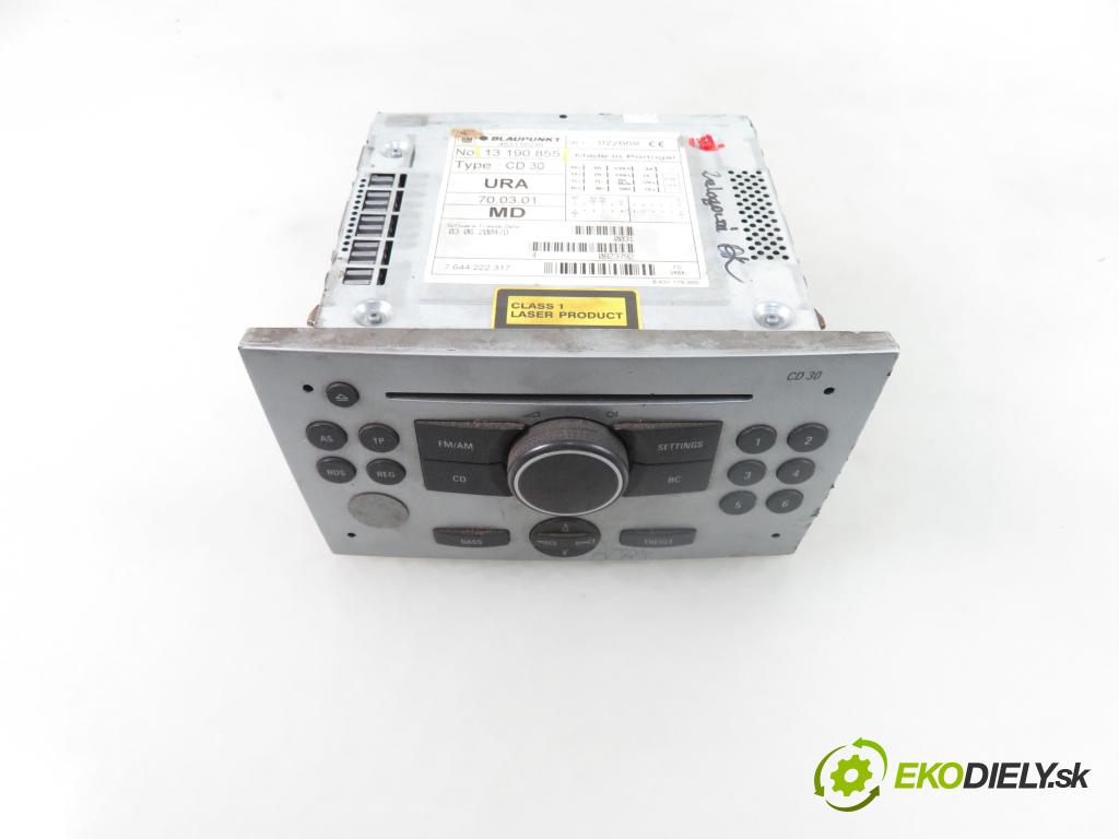 OPEL MERIVA A nadwozie wielkoprzestrzenne (MPV) (X03) MINIVAN 2004 55,00 1.7 DTI 75 - Y 17 DT 1686,00 RADIO CD 13190855
