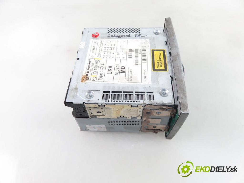 OPEL MERIVA A nadwozie wielkoprzestrzenne (MPV) (X03) MINIVAN 2004 55,00 1.7 DTI 75 - Y 17 DT 1686,00 RADIO CD 13190855