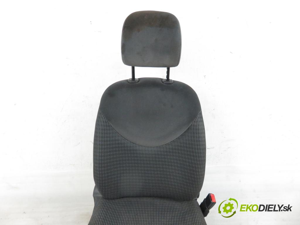 CITROEN C3 I (FC_) HB 2004 54,00 1.4 i - KFV (TU3JP) 1360,00 Sedadlo CESTUJÚCI/PP