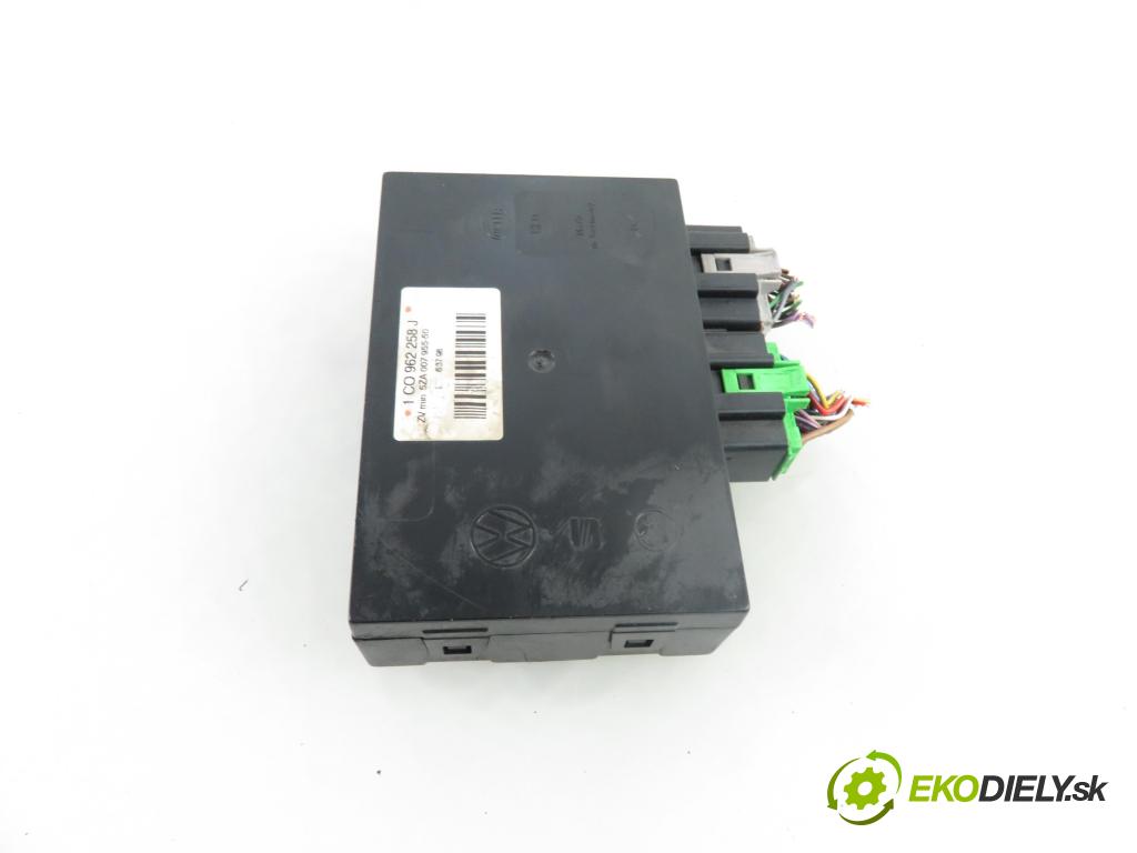 VW GOLF IV (1J1) HB 1998 50,00 1.9 SDI - AGP 1896,00 MODUL komfortu 1C0962258J
