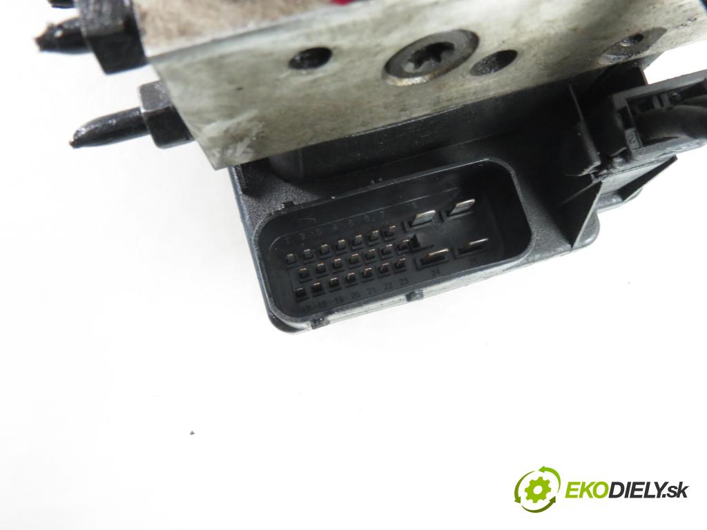 VW BORA (1J2) SEDAN 2000 85,00 1.9 TDI PD 115 - AJM 1896,00 Pumpa ABS 1J0907379R ; 1J0614417A ; 10020402134 (Pumpy ABS)