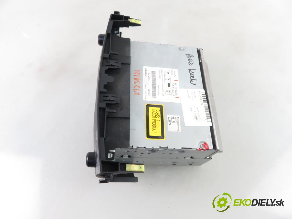 TOYOTA RAV 4 III (_A3_) SUV 2007 130,00 2.2 D 4WD 177 - 2AD-FHV 2231,00 RADIO CD 8612042220