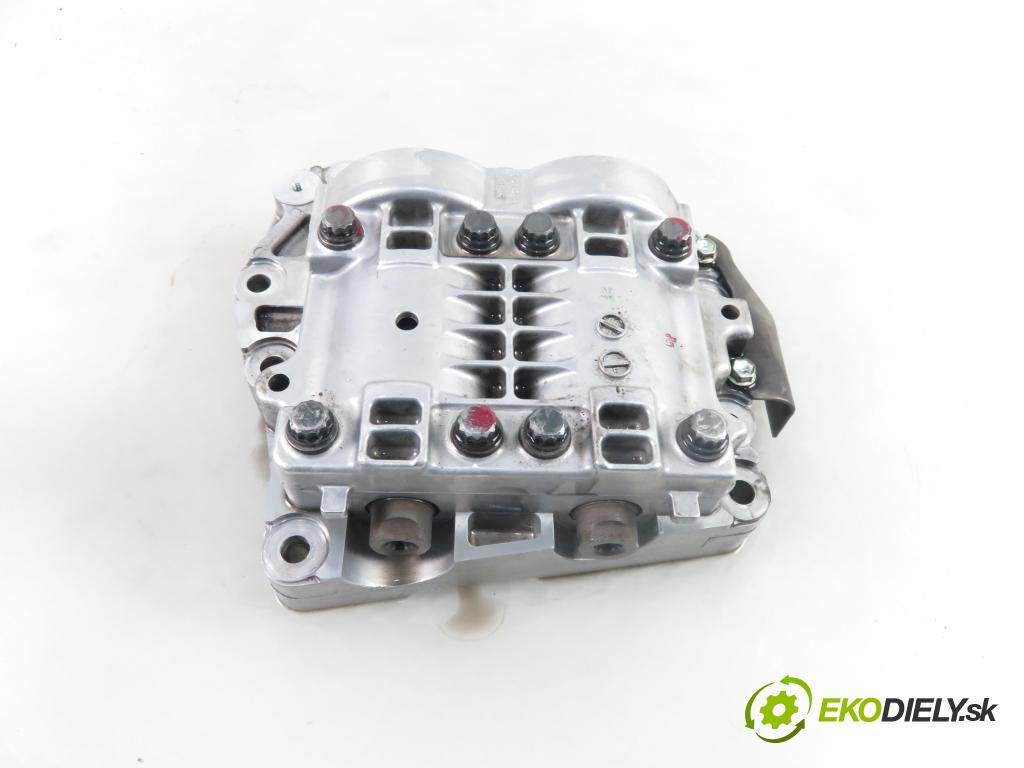 TOYOTA RAV 4 III (_A3_) SUV 2007 130,00 2.2 D 4WD 177 - 2AD-FHV 2231,00 pumpa oleje  (Olejové pumpy)