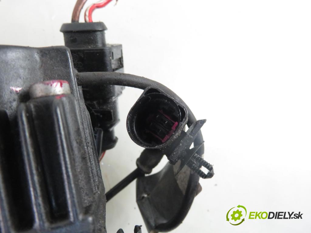 VW TOUAREG (7LA, 7L6, 7L7) SUV 2003 230,00 5.0 V10 TDI PD 313 - AYH 4921,00 Pumpa nápravy 7L0616006C ; 15150000193