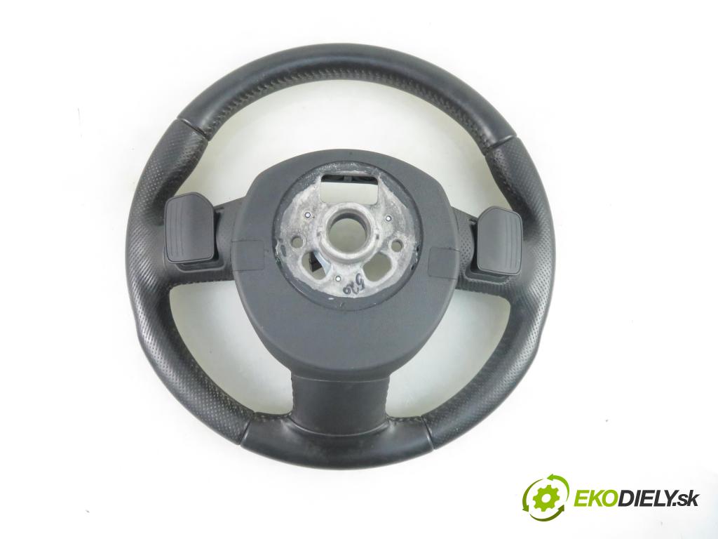 AUDI Q5 (8R) SUV 2011 125,00 2.0 TDI quattro - CGLB 1968,00 Volant 8R0419091GWUL (Volanty)