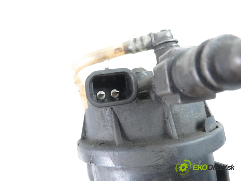 RENAULT MASTER III Skrzynia (FV) FURGON 2011 74,00 2.3 dCi 100 FWD - M9T 676 2298,00 Obal filtra paliva 8201102931 (Obaly filtrov paliva)