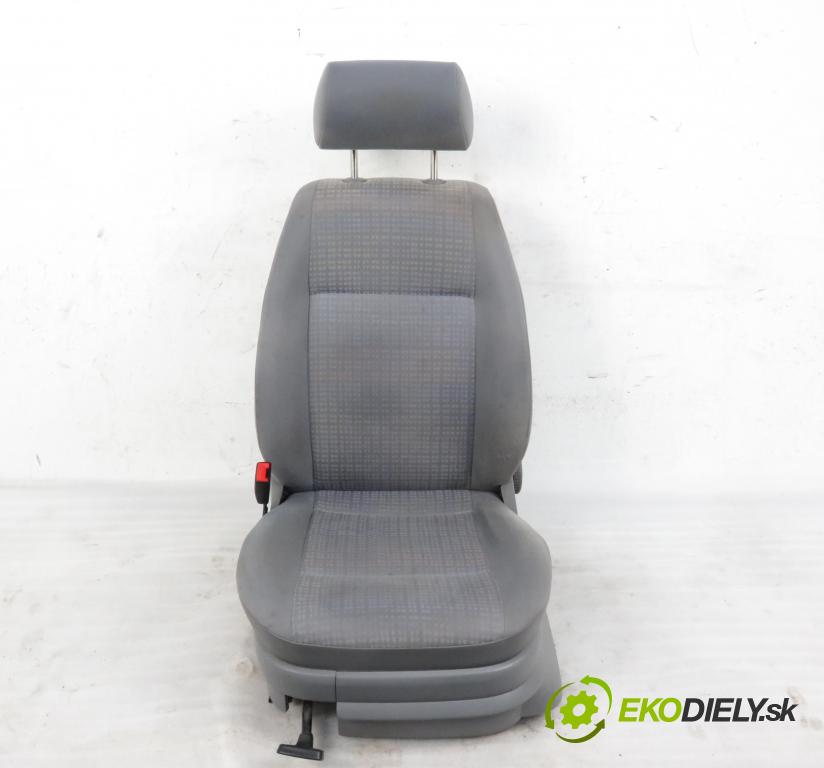 VW CADDY III Variant (2KB, 2KJ, 2CB, 2CJ) KOMBIVAN 2004 77,00 1.9 TDI - BJB 1896,00 Sedadlá, sedačky
