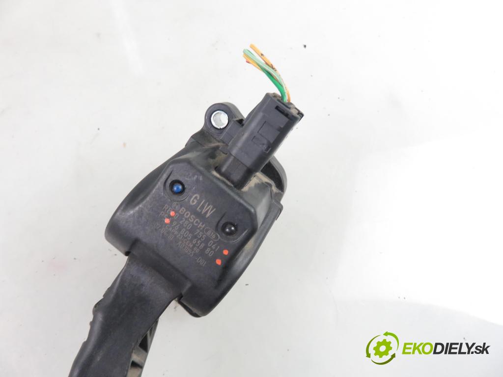 CITROEN C4 I (LC_) HB 2007 66,00 1.6 HDi - 9HX (DV6ATED4) 1560,00 Potenciometer plynového pedálu 0280755041 ; 9680565880 (Pedále)