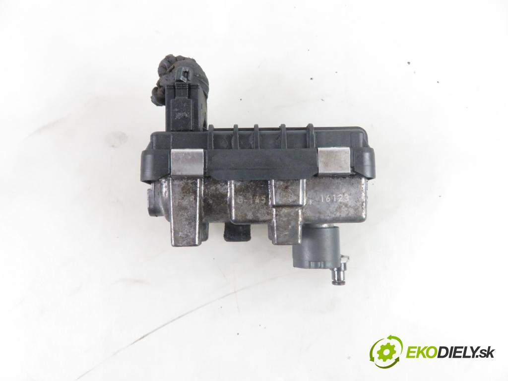 VW TOUAREG (7LA, 7L6, 7L7) SUV 2003 230,00 5.0 V10 TDI PD 313 - AYH 4921,00 nastavovač turba 6NW008412712120 (Ostatní)