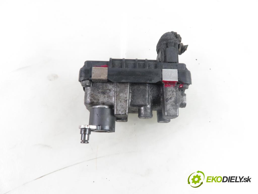 VW TOUAREG (7LA, 7L6, 7L7) SUV 2003 230,00 5.0 V10 TDI PD 313 - AYH 4921,00 nastavovač turba 6NW008412712120 (Ostatní)