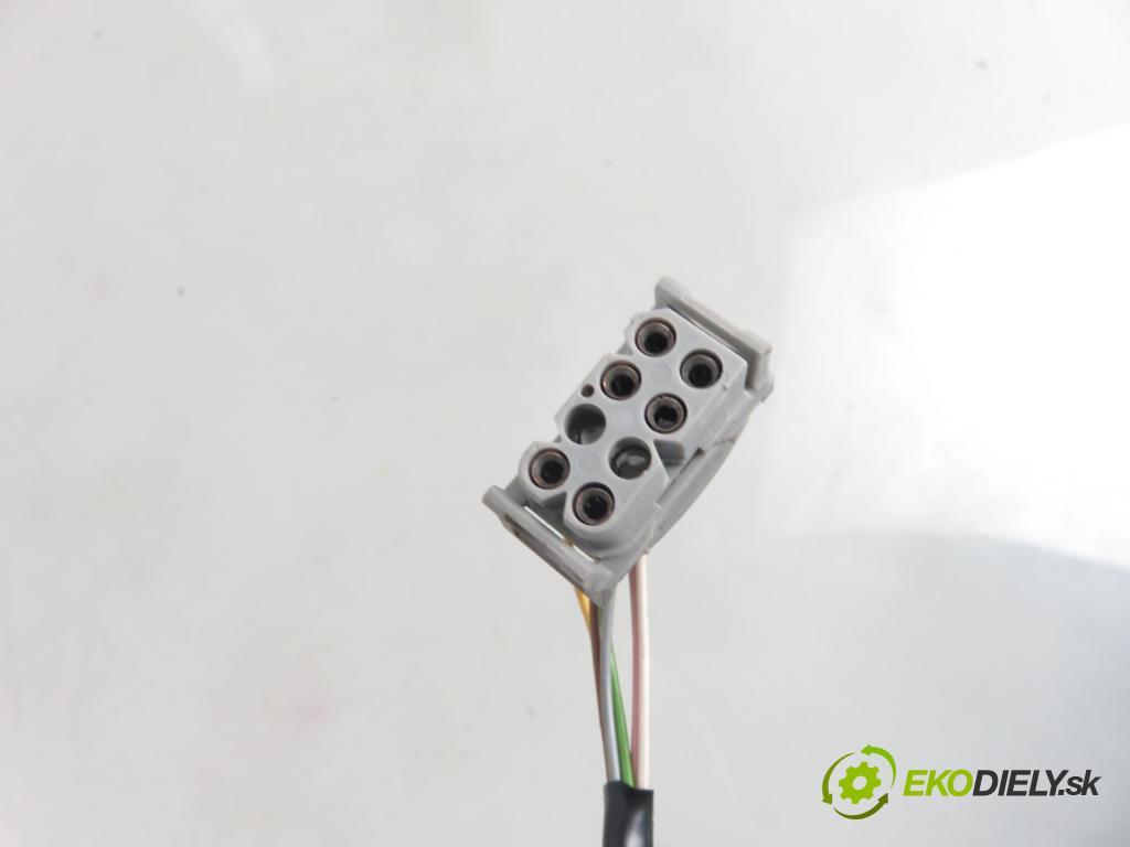 BMW 7 (E38) SEDAN 1996 105,00 725 tds 143 -  M51 D25 (256T1) 2497,00 Potenciometer plynového pedálu 0205001040 ; 2245690 (Pedále)