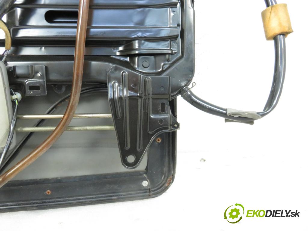 HONDA PRELUDE IV (BB_) COUPE 1993 98,00 2.0 i 16V (BB3) - F20A4 1997,00 střešní okno  (Okna karoserie)